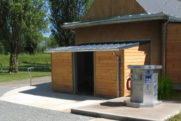 borne gonflage AIRE DE CAMPING CAR AIRESERVICES