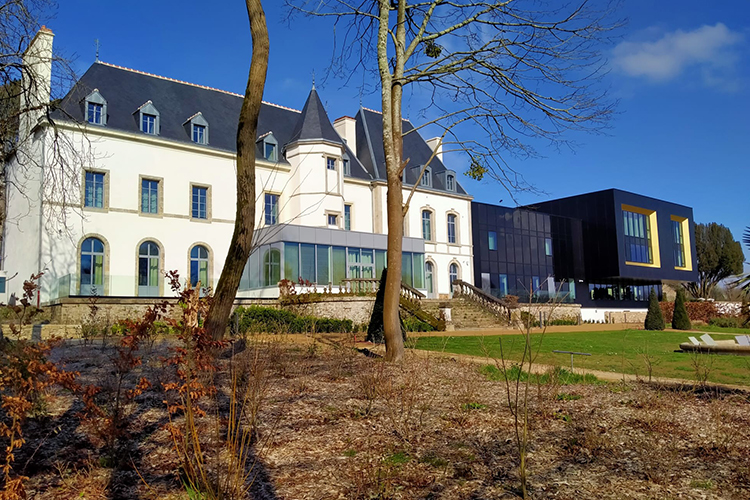 domaine du liziec aireservices parking 3