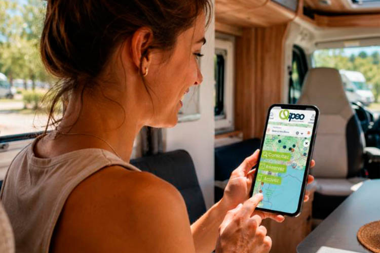 Une application dédiée aux voyageurs en van et camping-car et aux déplacements itinérants comme les campings-caristes